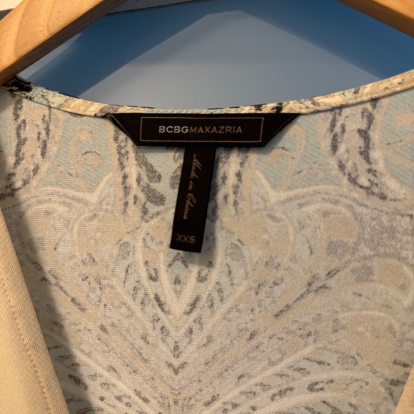 BCBGMAXAZRIA Paisley 3/4 Sleeve Wrap Dress - Picture 2 of 2